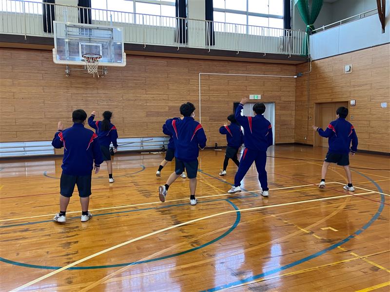 千葉県内の中学校において「出張ダンス教室」を実施しました。