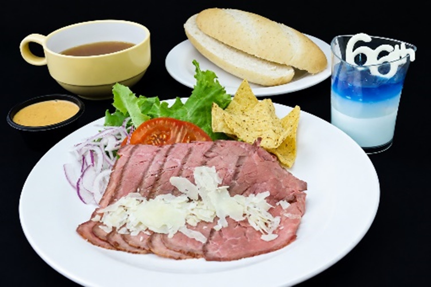 創立記念日特別メニュー「豪華なサンドイッチ」